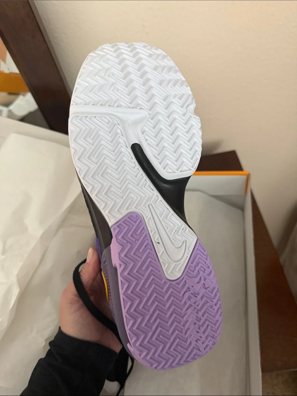 Witness VII Basketball Shoes Box - Black/Gold/Lilac - Picture 5 of 5